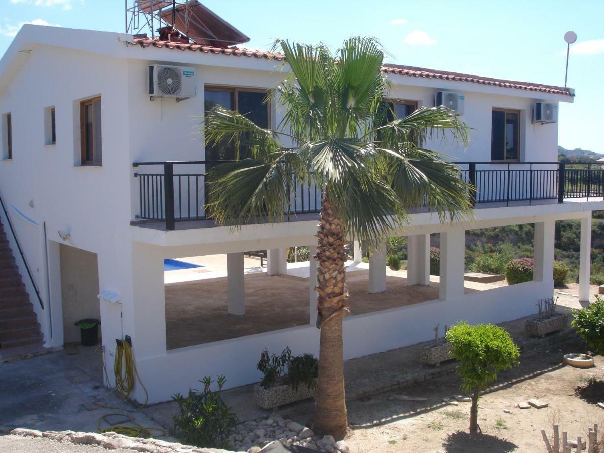 Serene Serenity Villa Paphos Exterior foto